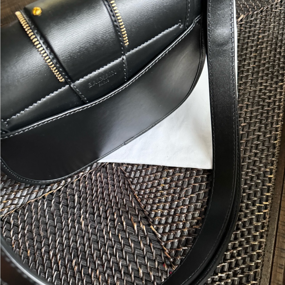 Balmain - Picture 5 of 10